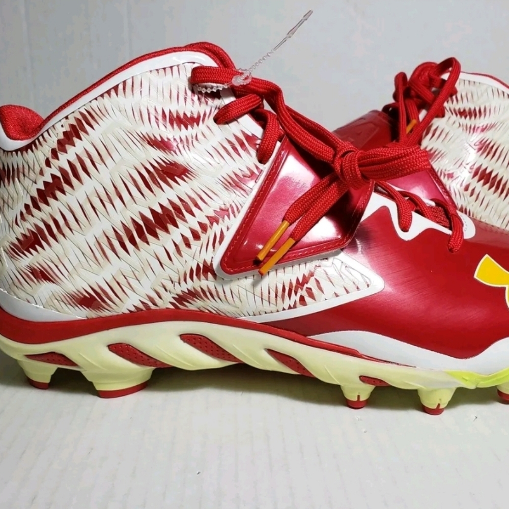 Under Armour Men's SIZE 13 Team Spine Nitro Mid MCS Football Cleats 1276701-101